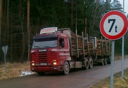 Par transportlīdzekļu satiksmes ierobežojumu uz  Pārgaujas novada pašvaldības autoceļiem