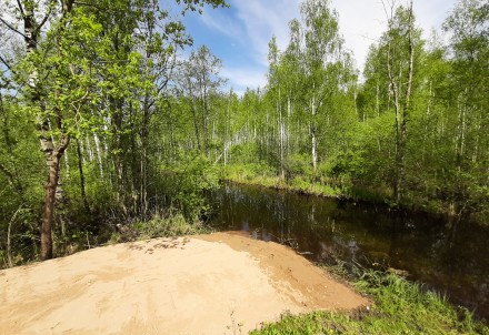 Nodrošina piekļuvi vairākiem novada ezeriem